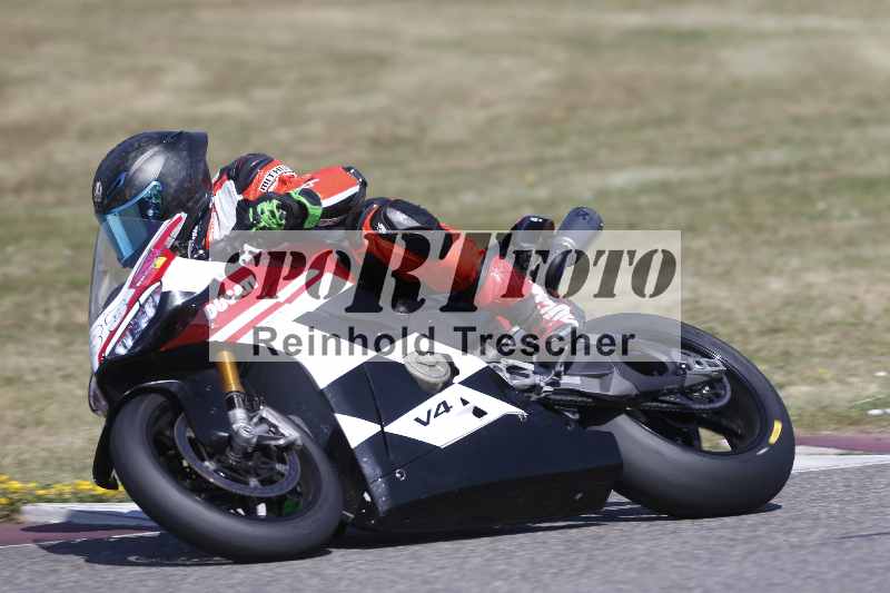 /21 17.06.2026  Ducati Schweiz Track Warmup ADR/Gruppe gelb/383
